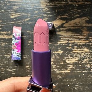 Urban Decay Vice Hydrating Lipstick in Shade Backtalk NWT